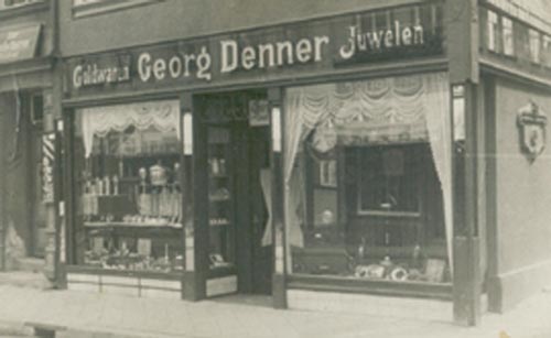 Altes schwarz-weiß Bild eines Geschäfts